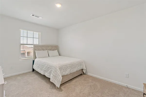 $2,300 | 21568 Rolling Streams Drive, New Caney, TX 77357