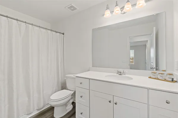 $2,300 | 21568 Rolling Streams Drive, New Caney, TX 77357