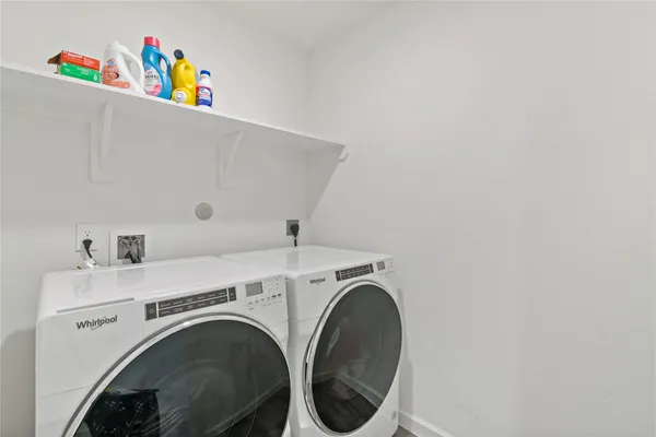 $2,300 | 21568 Rolling Streams Drive, New Caney, TX 77357