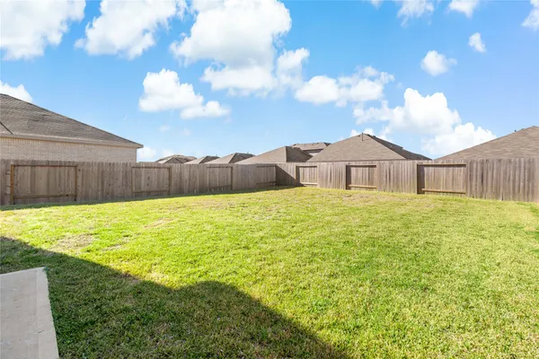 $2,300 | 21568 Rolling Streams Drive, New Caney, TX 77357