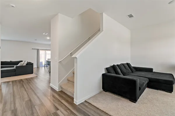 $2,300 | 21568 Rolling Streams Drive, New Caney, TX 77357