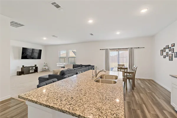 $2,300 | 21568 Rolling Streams Drive, New Caney, TX 77357