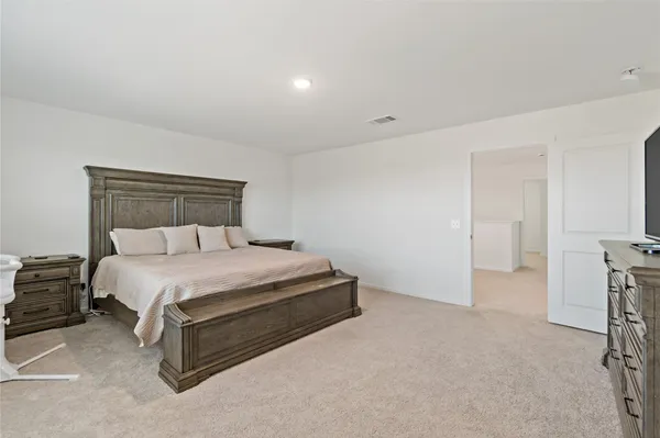 $2,300 | 21568 Rolling Streams Drive, New Caney, TX 77357