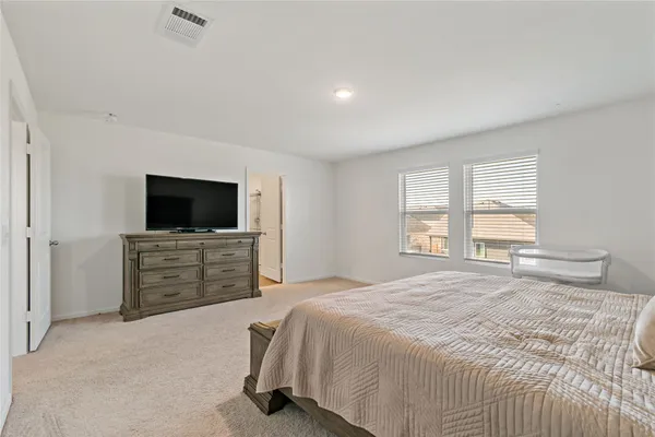 $2,300 | 21568 Rolling Streams Drive, New Caney, TX 77357