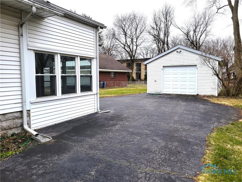 4801 Thobe Road Toledo, OH 43615 - Photo 30 of 33 Gallery Image 30
