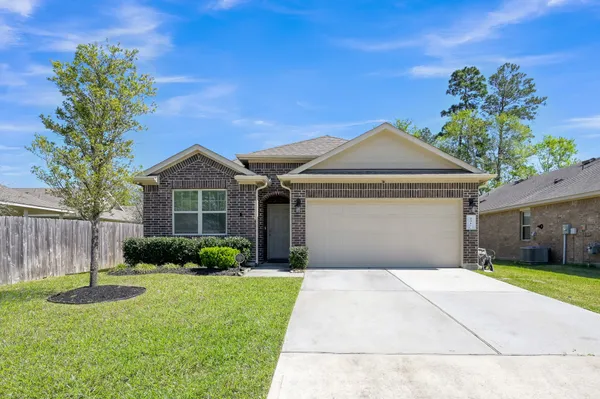 $2,300 | 2315 Strong Horse Drive, Conroe, TX 77301