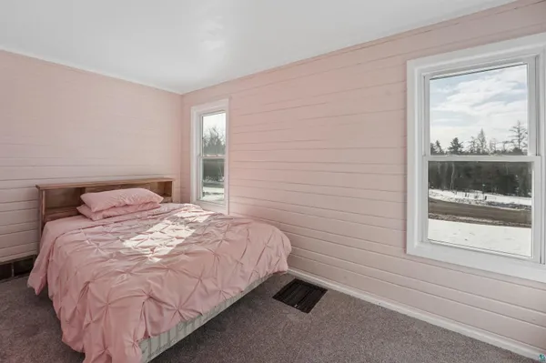 $399,000 | 10671 East County Rd B, Lake Nebagamon, WI 54849