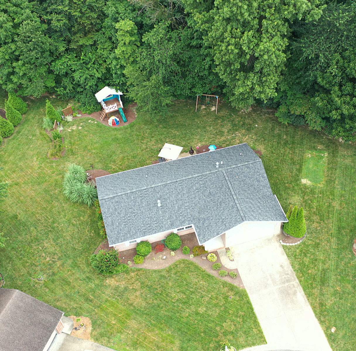 391 Ridgewood Lane Jasper, IN 47546 - Photo 2 of 30 Gallery Image 2