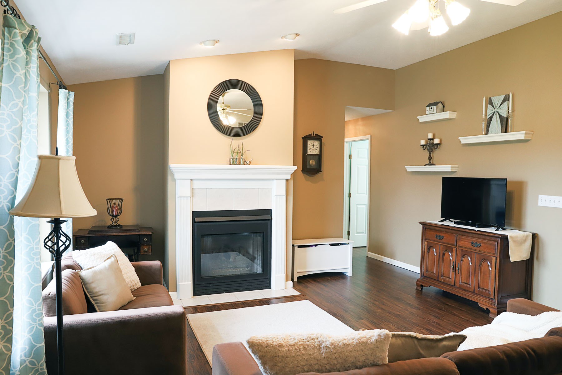 391 Ridgewood Lane Jasper, IN 47546 - Photo 3 of 30 Gallery Image 3