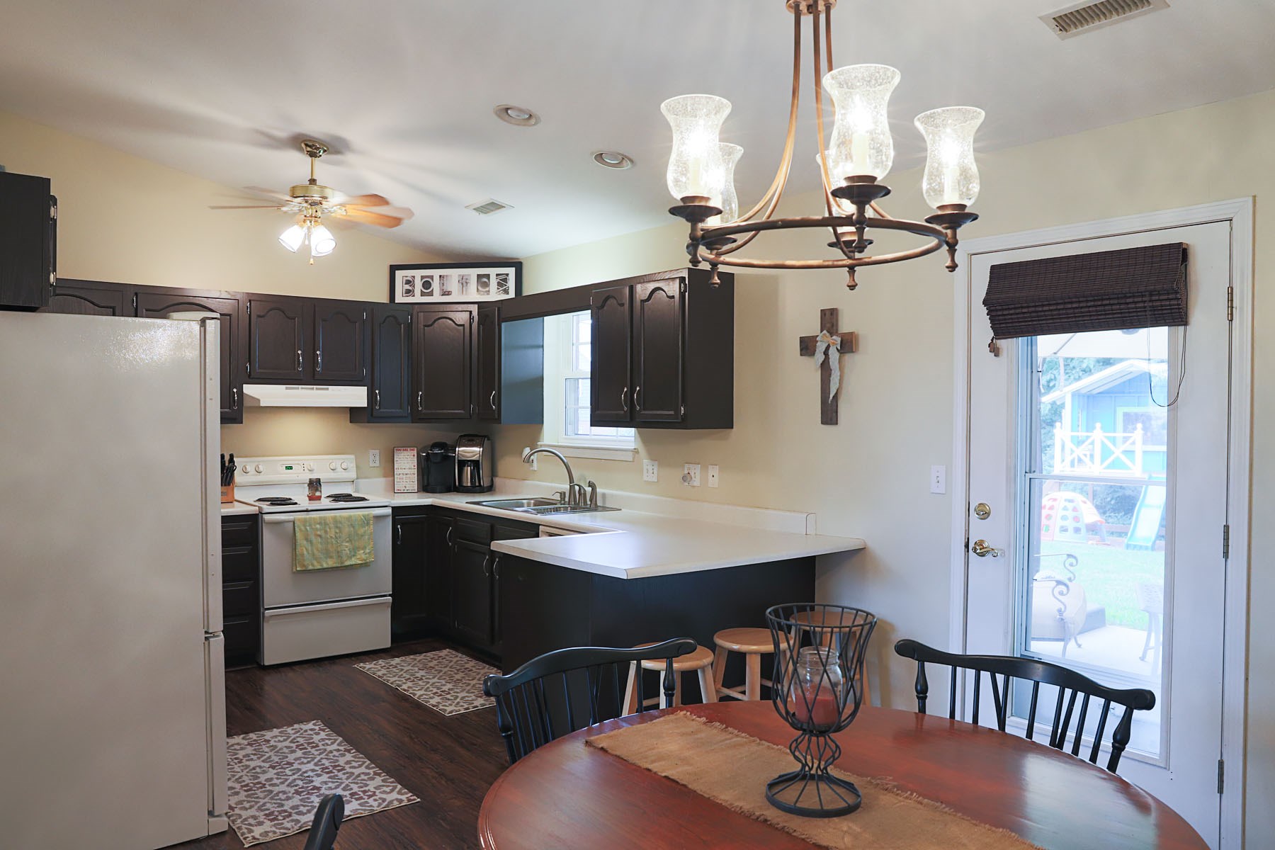 391 Ridgewood Lane Jasper, IN 47546 - Photo 5 of 30 Gallery Image 5