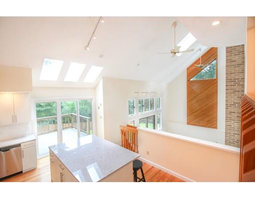43 Reynolds Road Wakefield, MA 01880 - Photo 8 of 27 Gallery Image 8