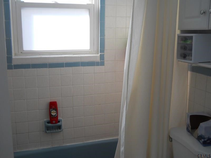 311 Gifford Road Schenectady, NY 12304 - Photo 14 of 25 Photo 14