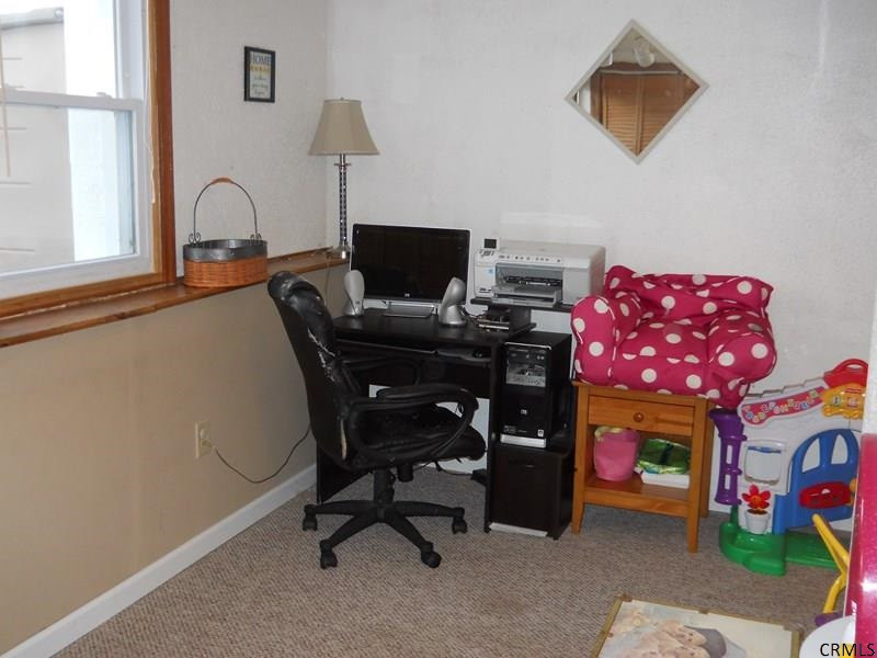 311 Gifford Road Schenectady, NY 12304 - Photo 17 of 25 Photo 17