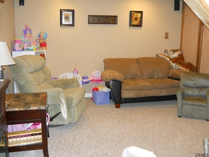 311 Gifford Road Schenectady, NY 12304 - Photo 19 of 25 Photo 19