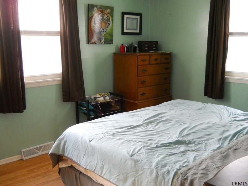 311 Gifford Road Schenectady, NY 12304 - Photo 10 of 25 Photo 10