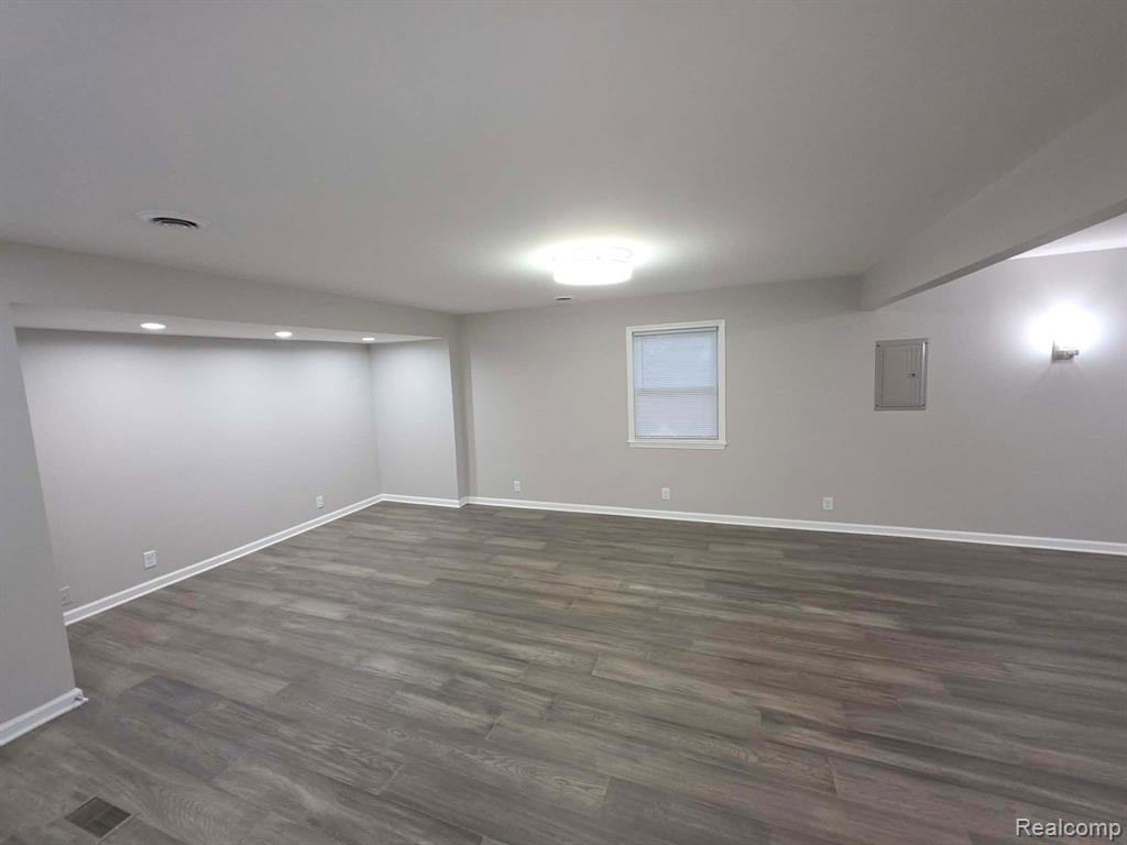 2564 Mueller Road Lake Orion, MI 48359 - Photo 8 of 21 Gallery Image 8