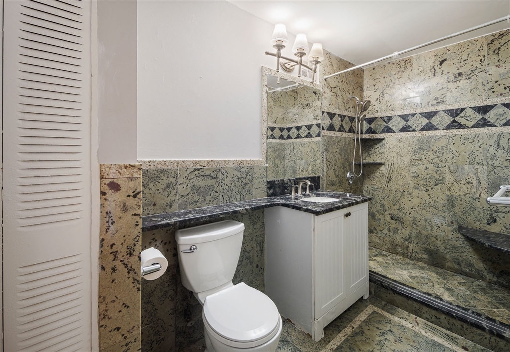 9 Weld Street, Unit 14 Framingham, MA 01702 - Photo 12 of 15