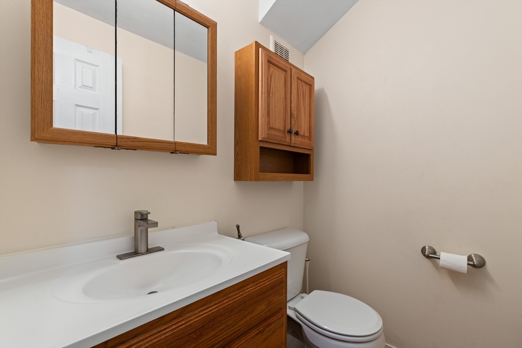 20 Elm Street Milford, MA 01757 - Photo 14 of 33