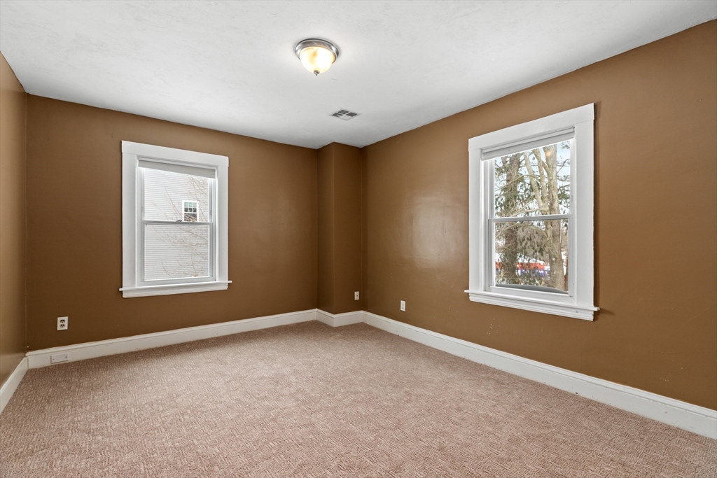 20 Elm Street Milford, MA 01757 - Photo 19 of 33