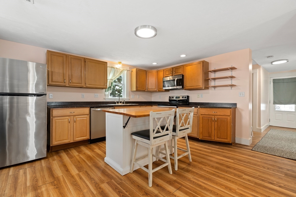 20 Elm Street Milford, MA 01757 - Photo 5 of 33