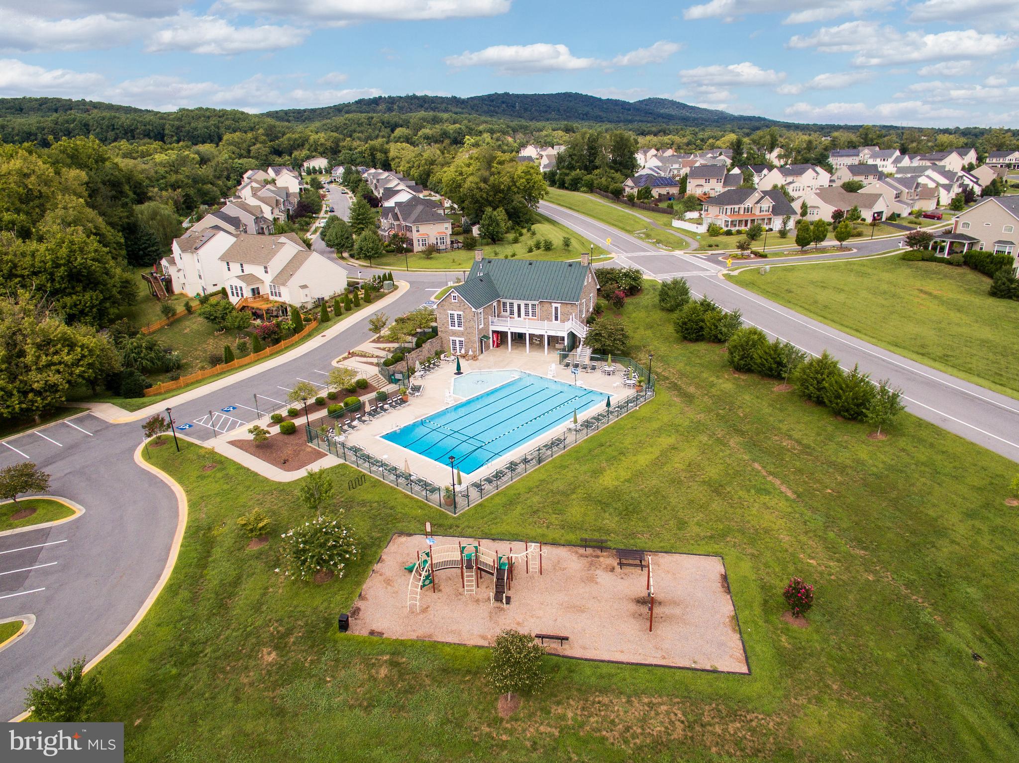 3805 Misty Hollow Point of Rocks, MD 21777 - Photo 3 of 51