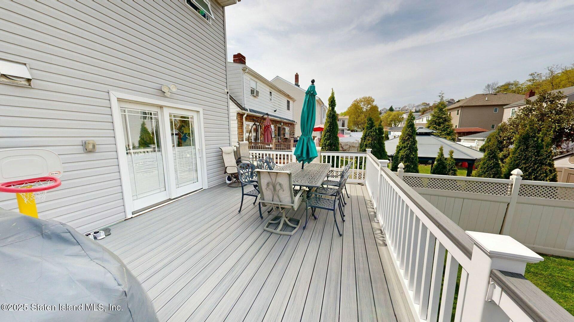 53 Raritan Avenue Staten Island, NY 10304 - Photo 44 of 48 tempImageSUFaav