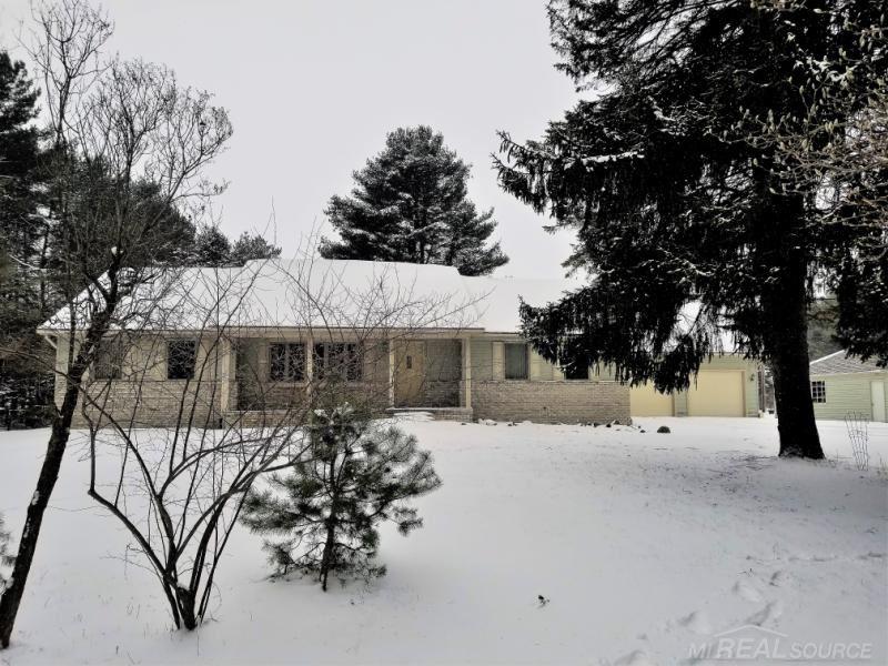 2800 Lakeshore Road Applegate, MI 48401 - Photo 2 of 10 Gallery Image 2