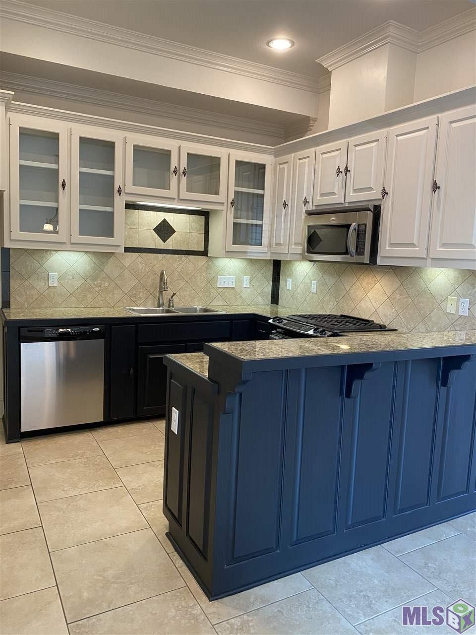 10634 Springtree Avenue Baton Rouge, LA 70810 - Photo 4 of 22 Gallery Image 4