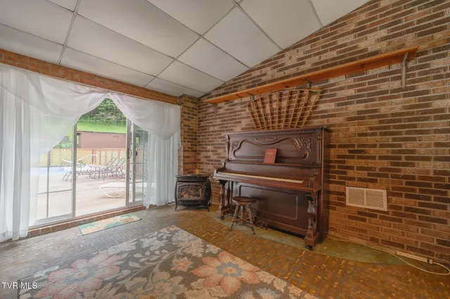 $495,000 | 1528 Irondale Road, Big Stone Gap, VA 24219