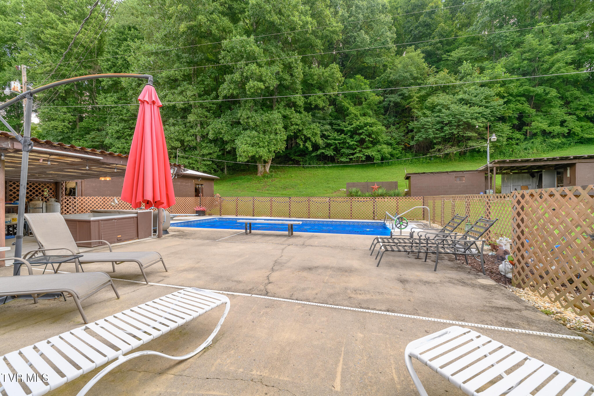 1528 Irondale Road Big Stone Gap, VA 24219 - Photo 23 of 36 GBP Z7ii-0156-HDR