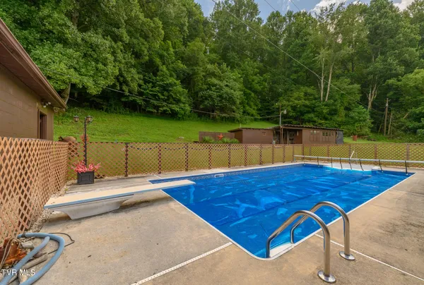 $495,000 | 1528 Irondale Road, Big Stone Gap, VA 24219