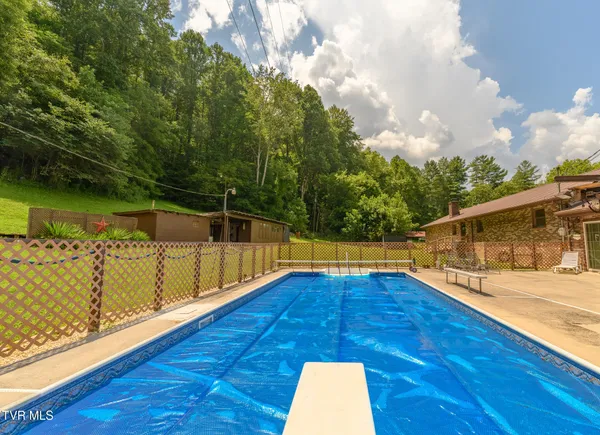 $495,000 | 1528 Irondale Road, Big Stone Gap, VA 24219