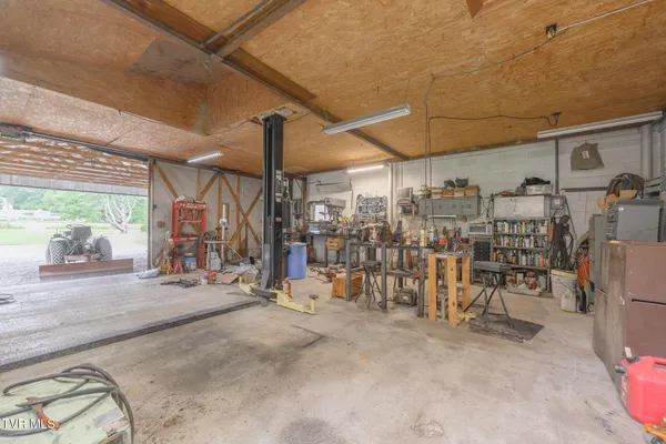 $495,000 | 1528 Irondale Road, Big Stone Gap, VA 24219