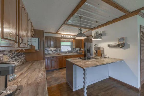 $495,000 | 1528 Irondale Road, Big Stone Gap, VA 24219