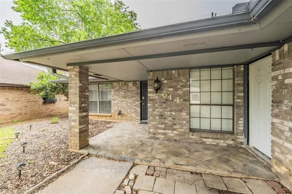 $2,600 | 514 Parsley Lane, Euless, TX 76039