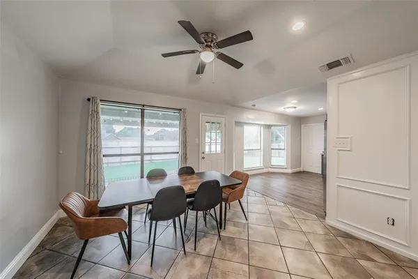$2,600 | 514 Parsley Lane, Euless, TX 76039