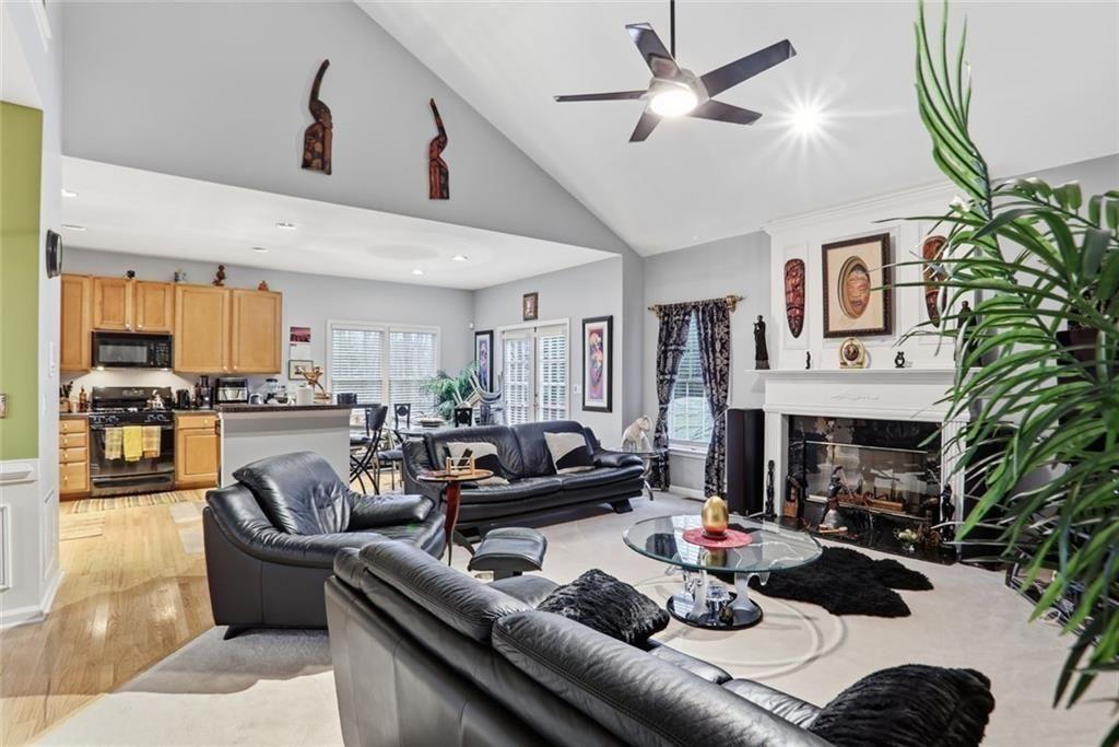 632 Grande View Stone Mountain, GA 30087 - Photo 10 of 46