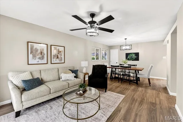 $179,900 | 715 Tyson Drive, Florissant, MO 63031