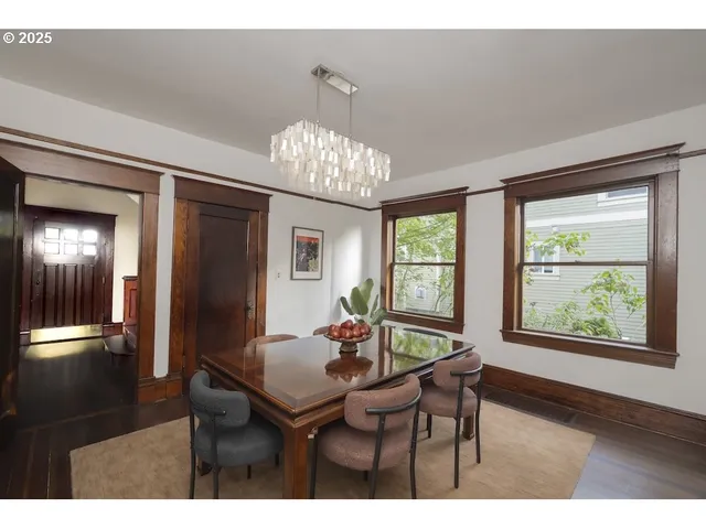 $699,000 | 7039 North Portsmouth Avenue, Portland, OR 97203