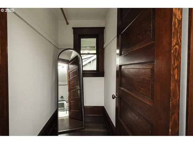 $699,000 | 7039 North Portsmouth Avenue, Portland, OR 97203