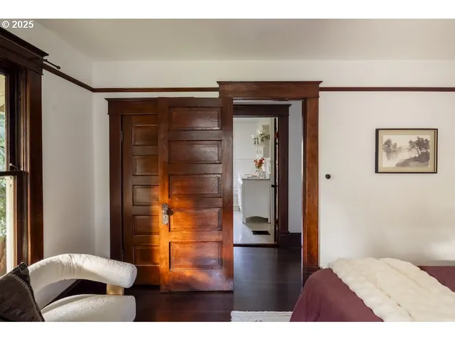 $699,000 | 7039 North Portsmouth Avenue, Portland, OR 97203