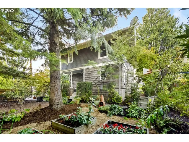 $699,000 | 7039 North Portsmouth Avenue, Portland, OR 97203