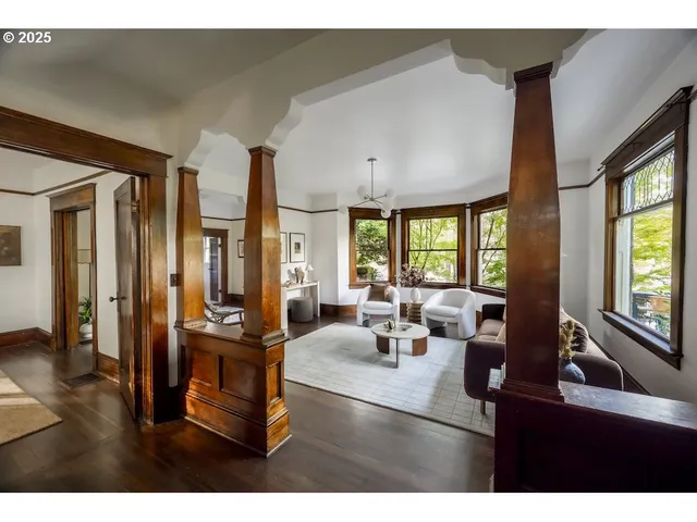 $699,000 | 7039 North Portsmouth Avenue, Portland, OR 97203