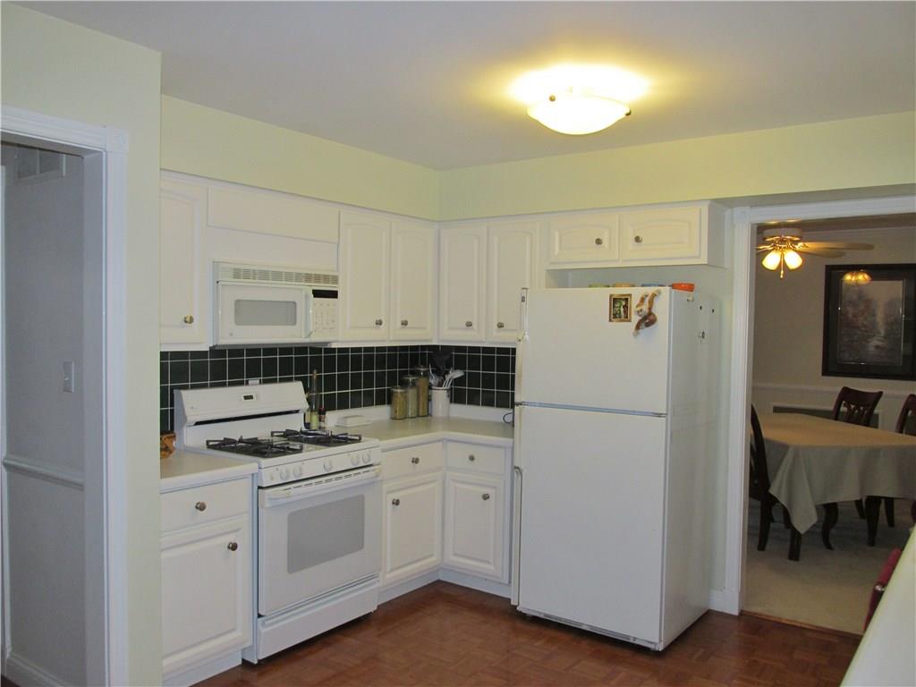 7219 Lantern Road Indianapolis, IN 46256 - Photo 9 of 30 Gallery Image 9