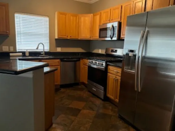 $2,150 | 1433 Kipp Avenue, Kemah, TX 77565