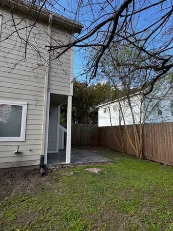$2,150 | 1433 Kipp Avenue, Kemah, TX 77565