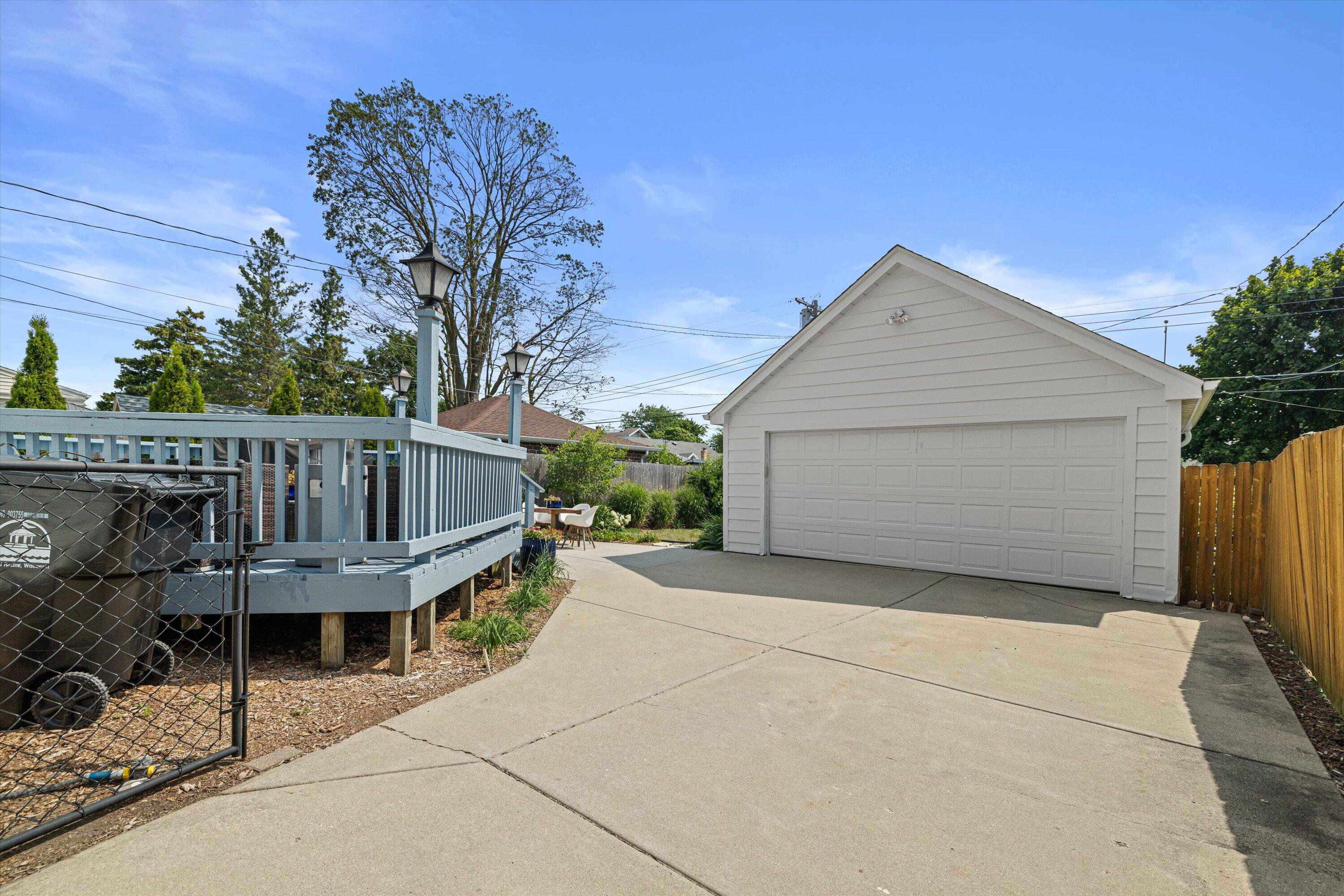 937 Lathrop Avenue Racine, WI 53405 - Photo 42 of 45 garage