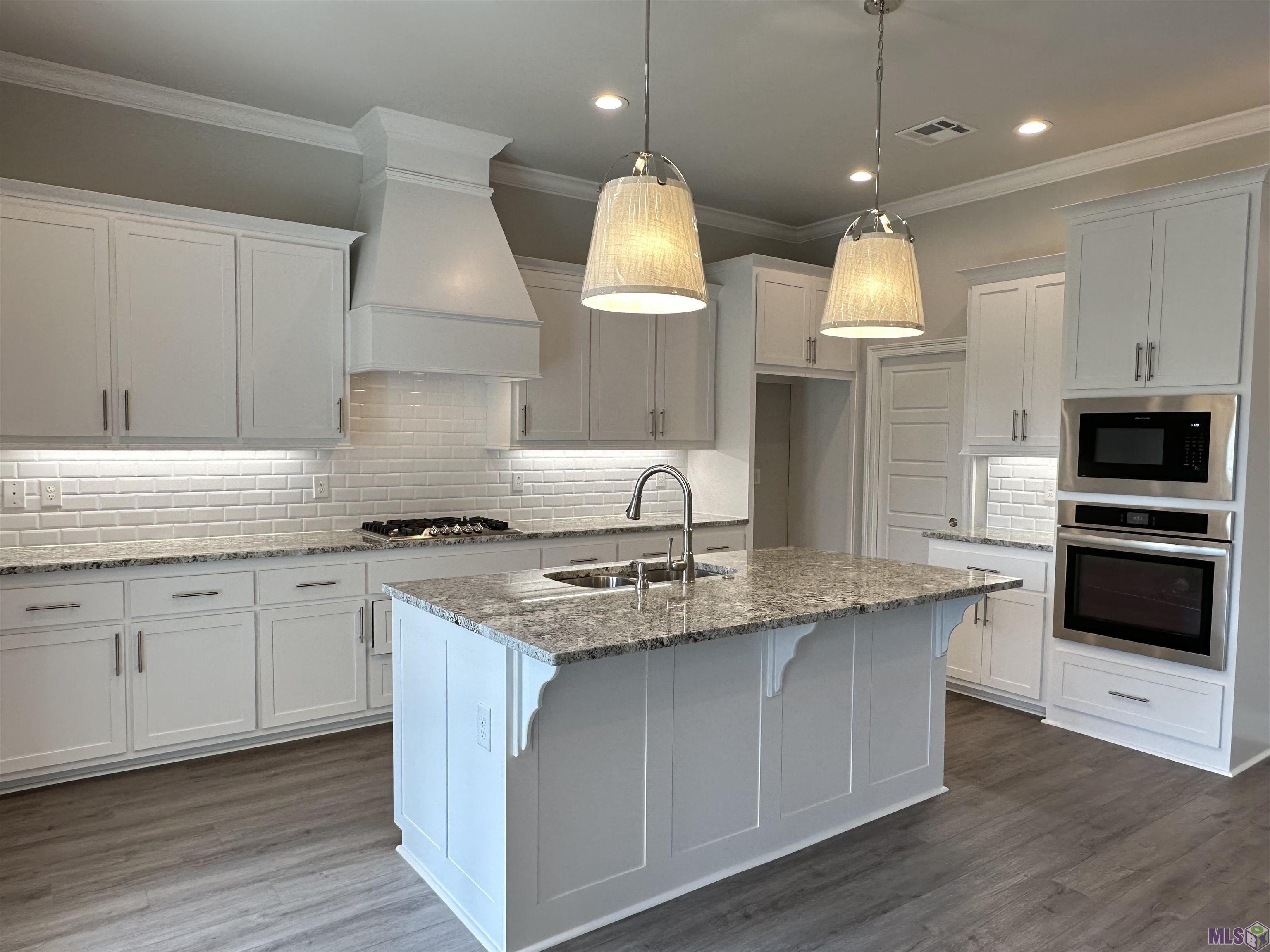 214 Sweetbay Court Baton Rouge, LA 70810 - Photo 3 of 12 Gallery Image 3
