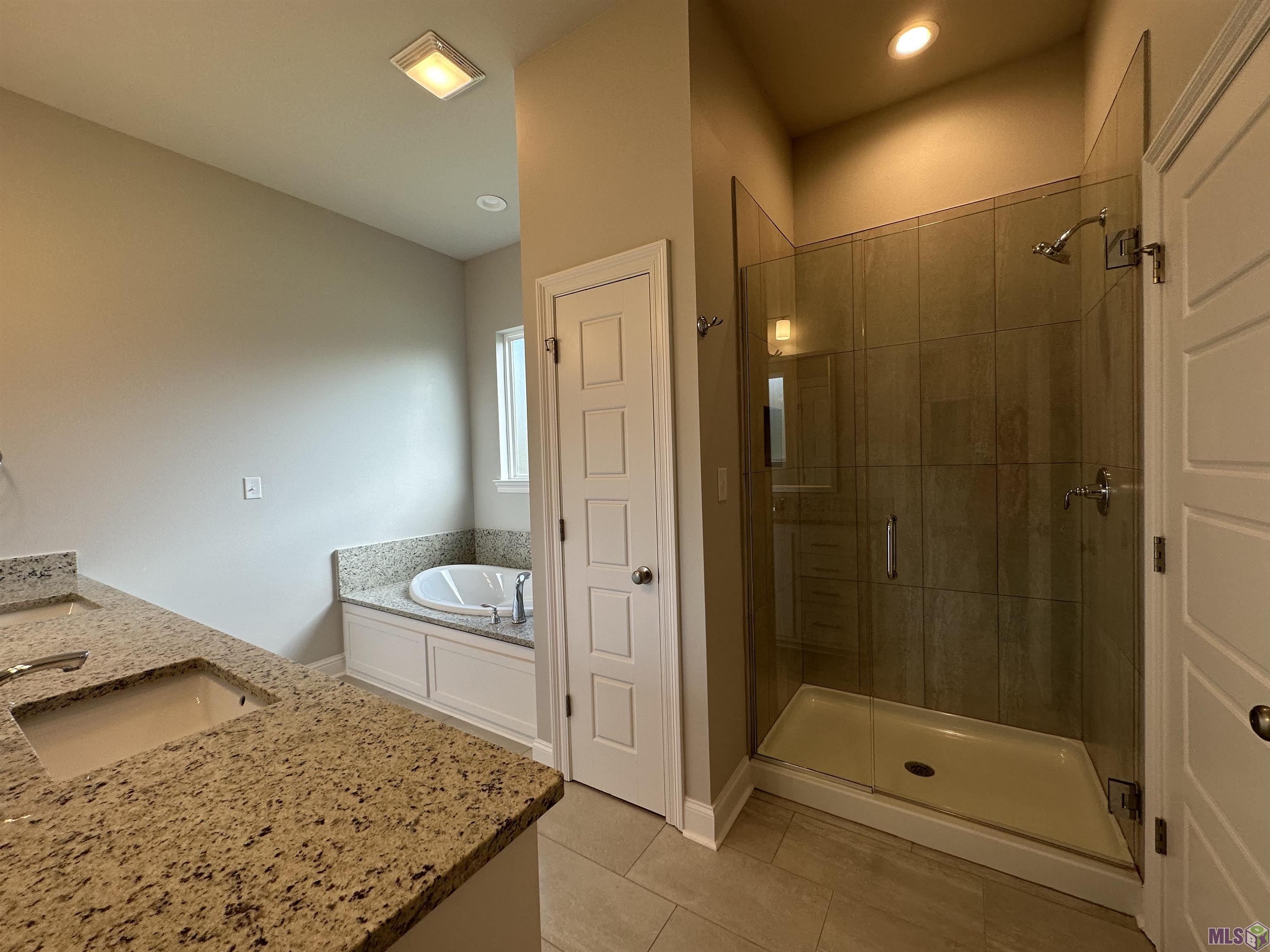 214 Sweetbay Court Baton Rouge, LA 70810 - Photo 7 of 12 Gallery Image 7