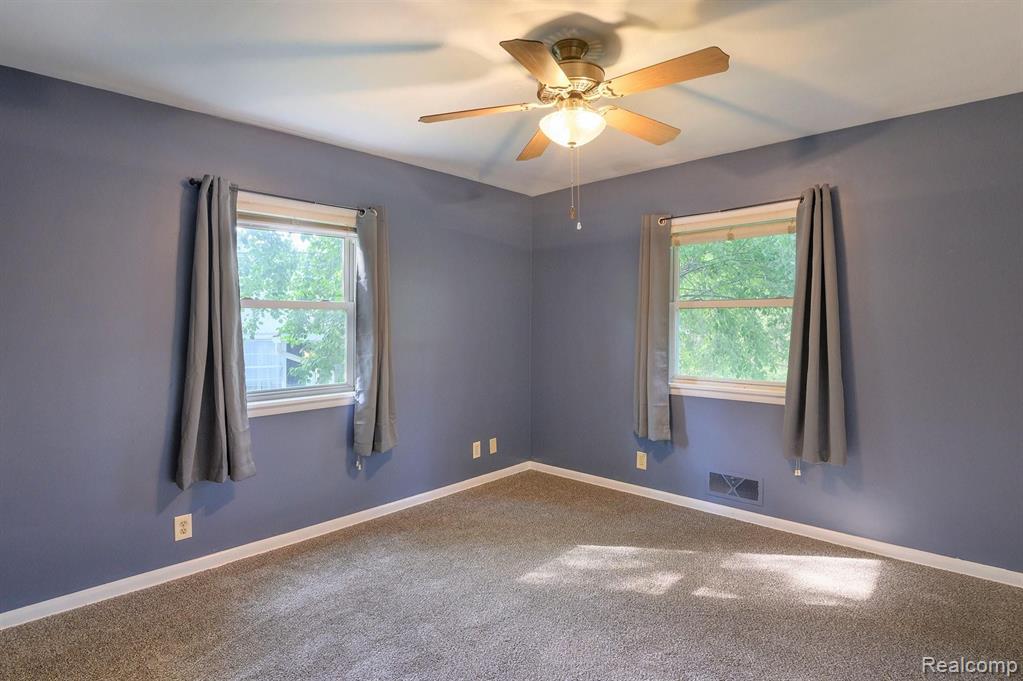 1802 Colchester Road Flint, MI 48503 - Photo 8 of 16